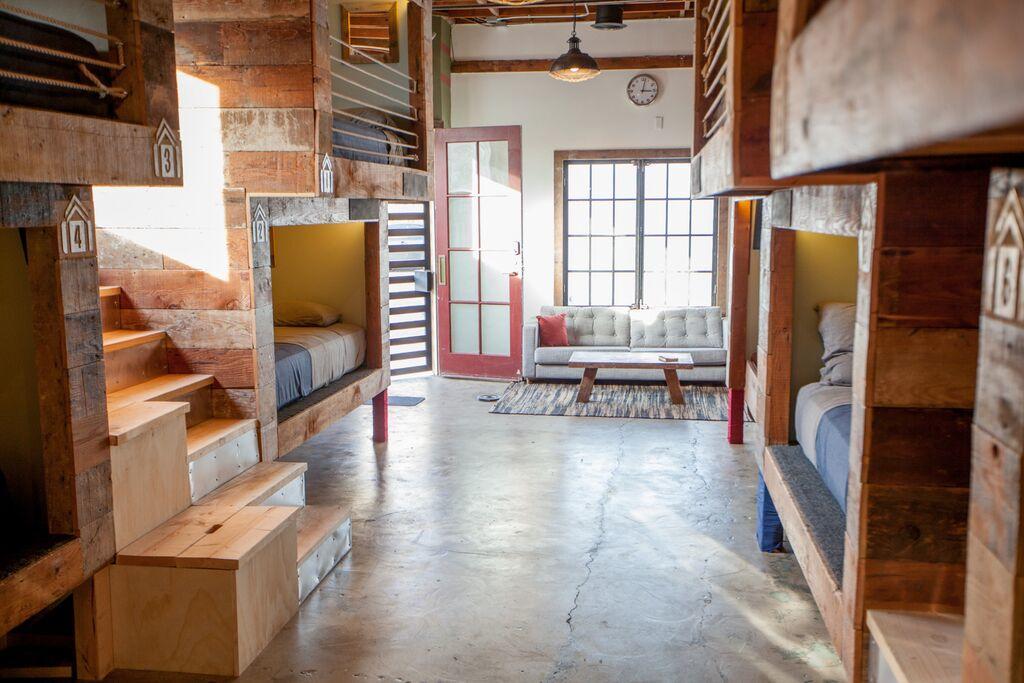 Podshare East Hollywood Hostel Los Angeles Exterior photo